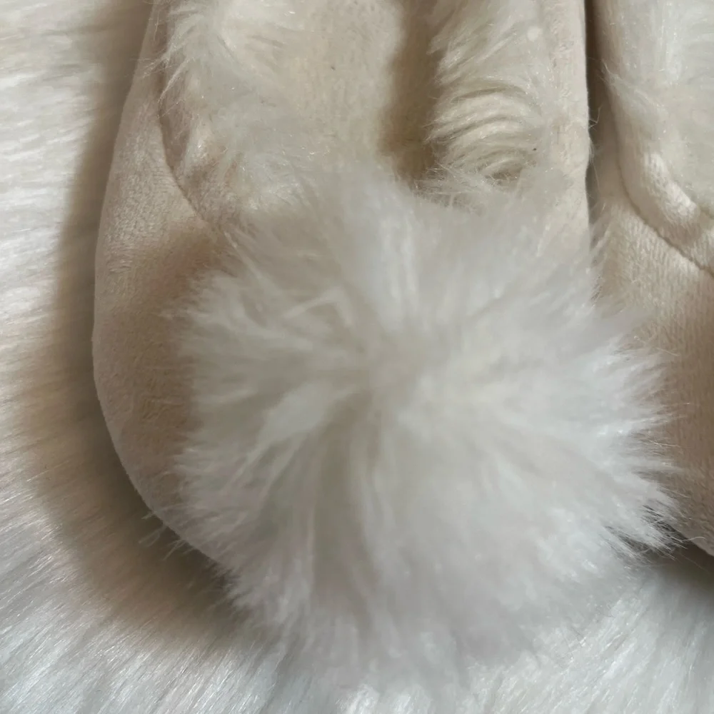 Baby & Child Restoration Hardware Cream Little Kid Pom Pom Slippers